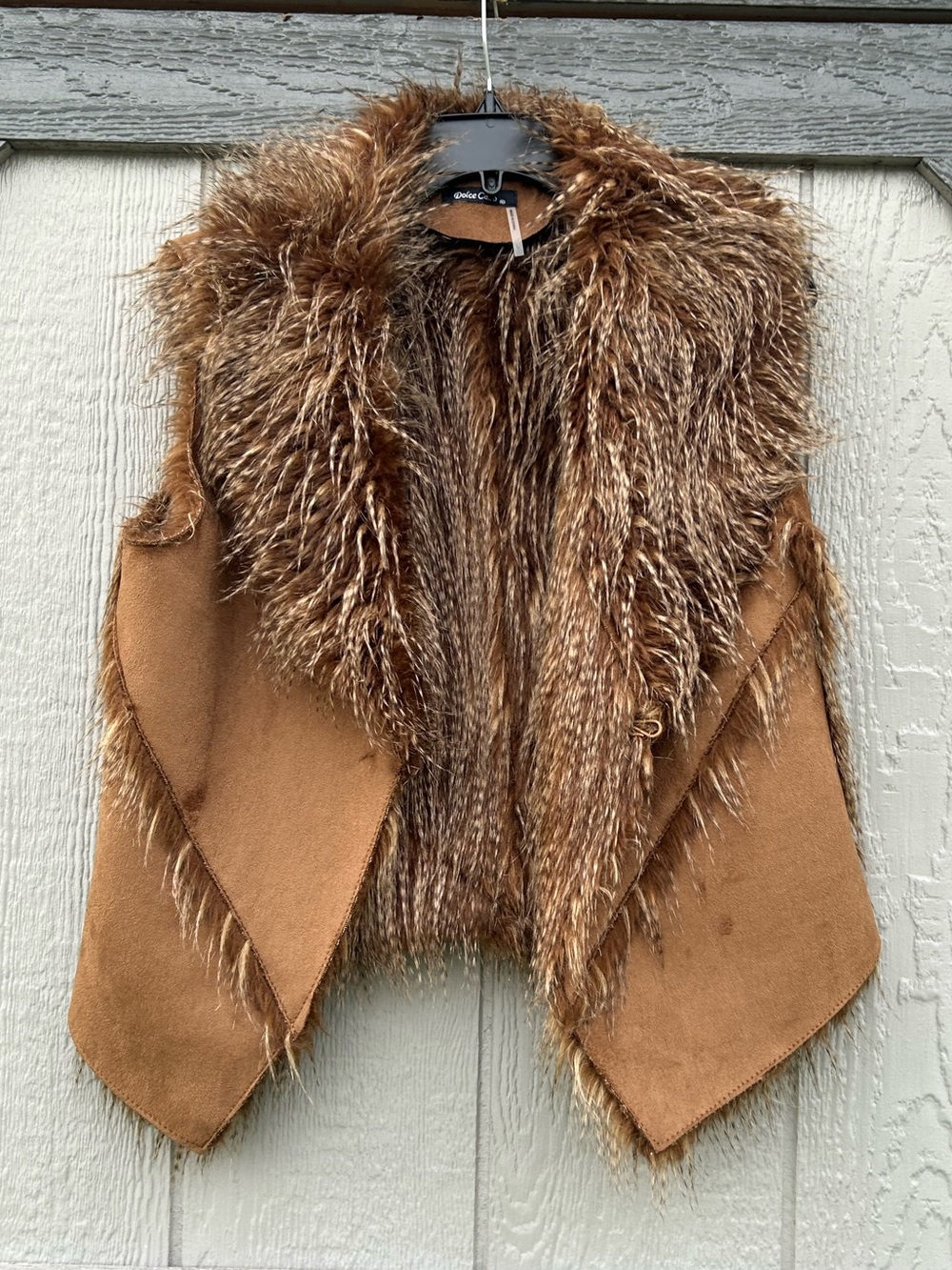 Dolce Cabo Tan Faux Fur Vest Shawl Collar Diagonal Trim Soft Cozy